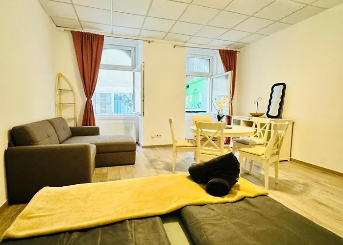 Amusant 1BR Apt.- Near Praterstern